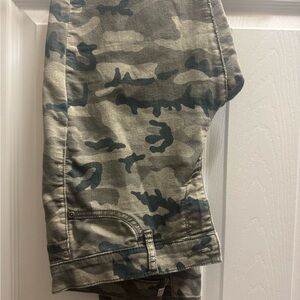 Camouflage Cargo Jeans
